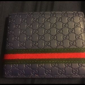 Authentic Gucci wallet (made in Italy)