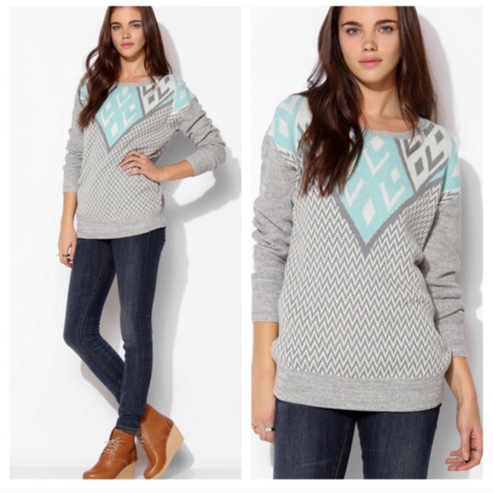 White Ecote Intarsia Chevon Sweater - Size S
