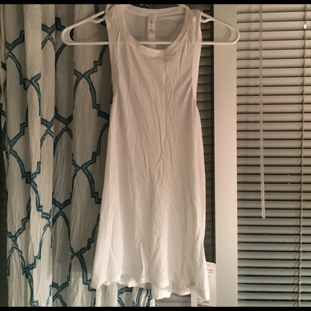 Lululemon white tank top!