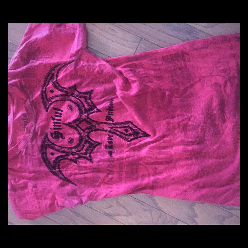 Sinful red velvet short sleeve t-shirt