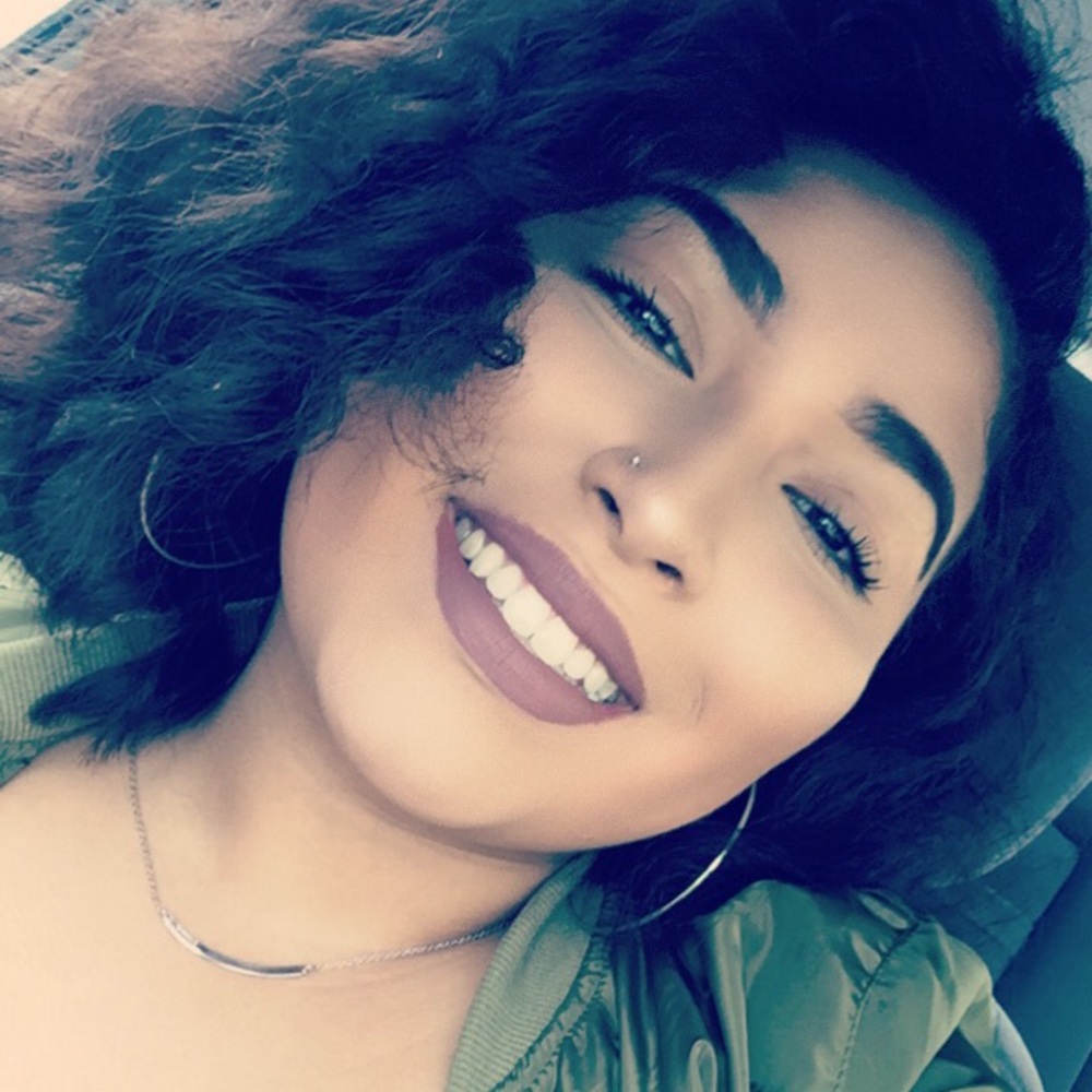 Meet your Posher, Emmily