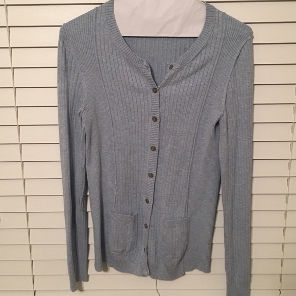 Banana Republic Baby Blue cardigan - Picture 2 of 2