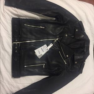 Meet your Posher, Hanif