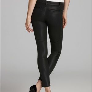 J BRAND•NWT•Coated Mid-Rise Skinny Jean