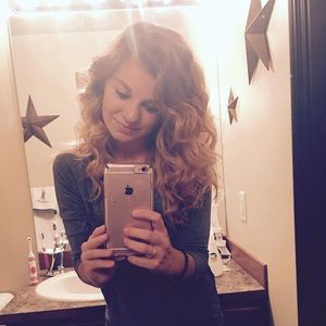 Meet your Posher, Nikki