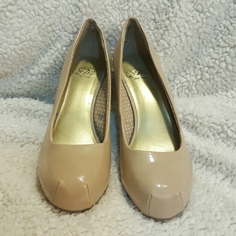 Shoes, pumps