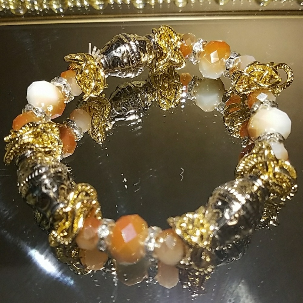 NEW! NWT Bead bracelet