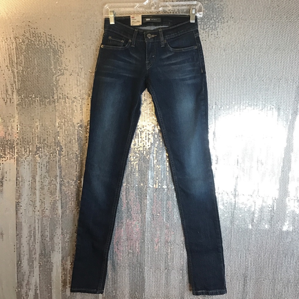 NEW Levi's 524 Skinnies