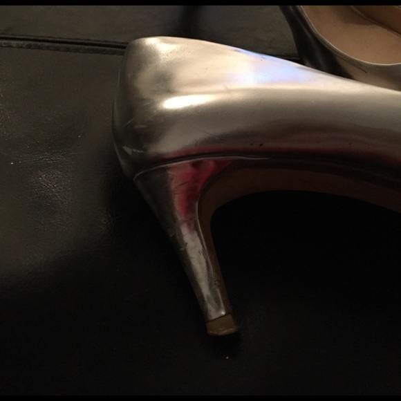 Silver BR pumps - Picture 2 of 3