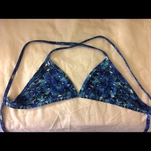 Jolyn bikini top(never worn)