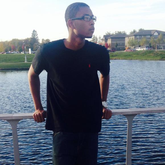 Meet your Posher, Sean - Picture 1 of 1