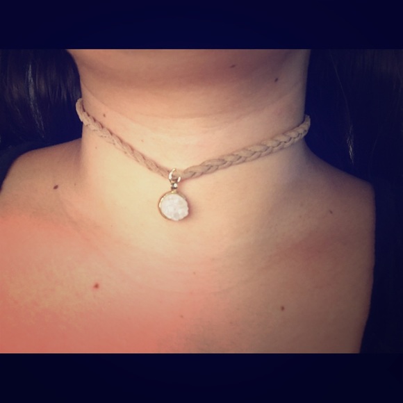 Jewelry - Choker