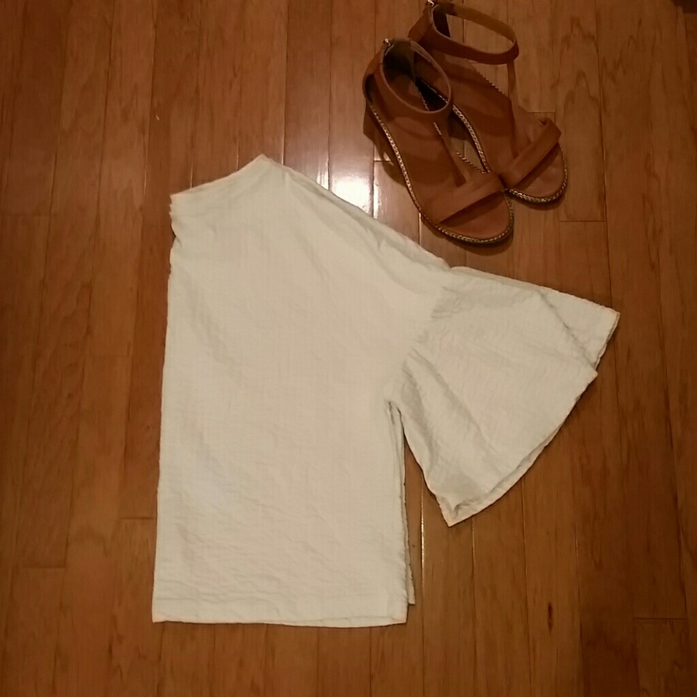 Cream Crop Top with Peplum Sleeves
