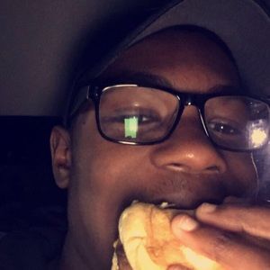 Meet your Posher, Elijah