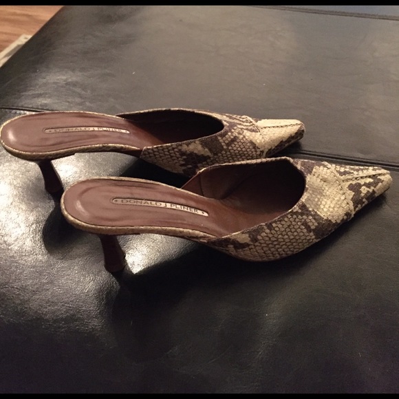 Donald J Pliner pointed mules - Picture 2 of 2