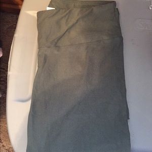 Olive/army green Lularoe OS leggings