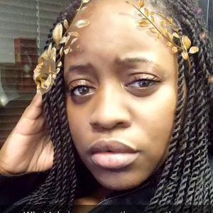 Meet your Posher, Joy