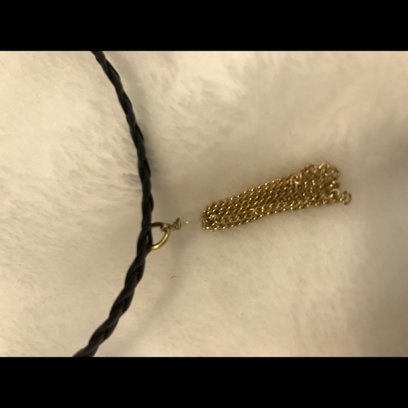Choker - Picture 2 of 2
