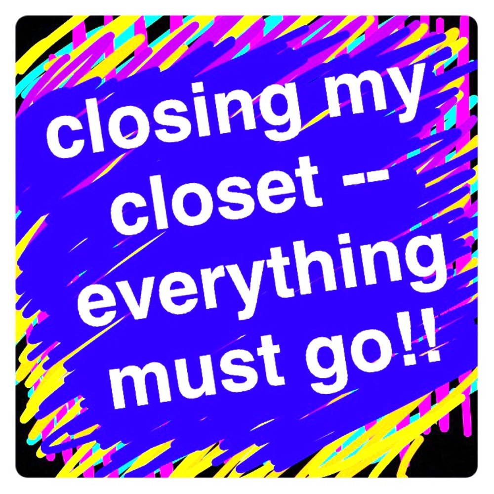 MAKE OFFERS!💖BUNDLE!💖