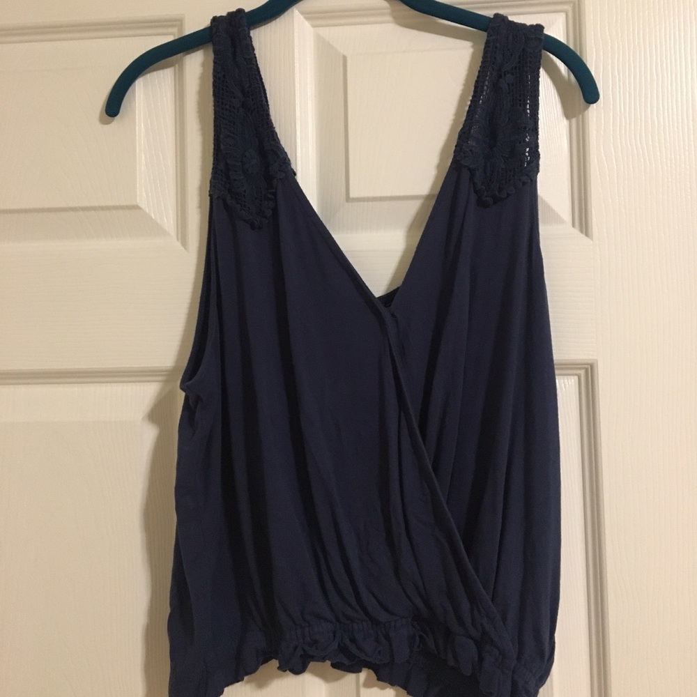 American Eagle Shirt (new without tags)