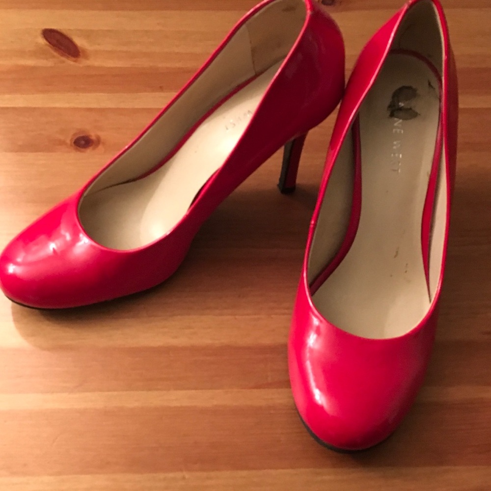 Red Nine West heels