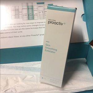 🎈MUST-GO SALE🎈Proactiv+ Skin Smoothing Exfoliatr