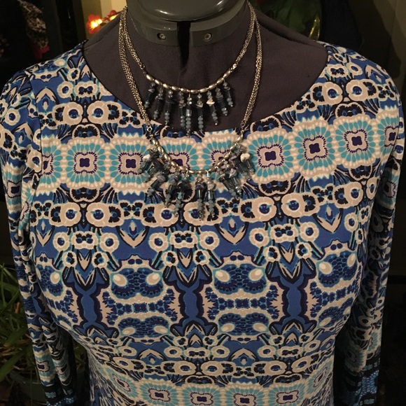 💙🦋Beautiful Vince Camuto sheath dress 🦋 - Picture 2 of 6