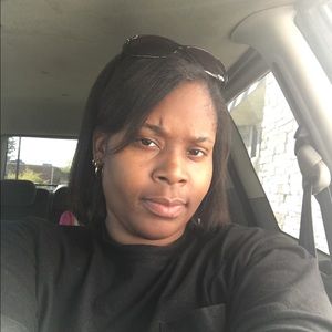 Meet your Posher, Candice