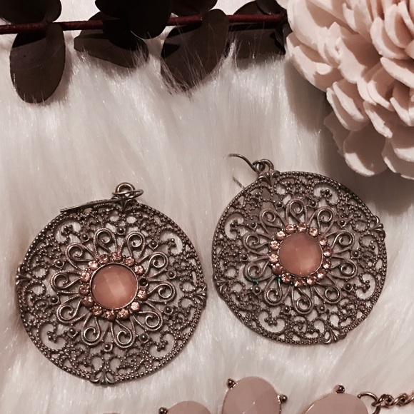 ❤️Bundle Alert❤️ - Picture 2 of 4