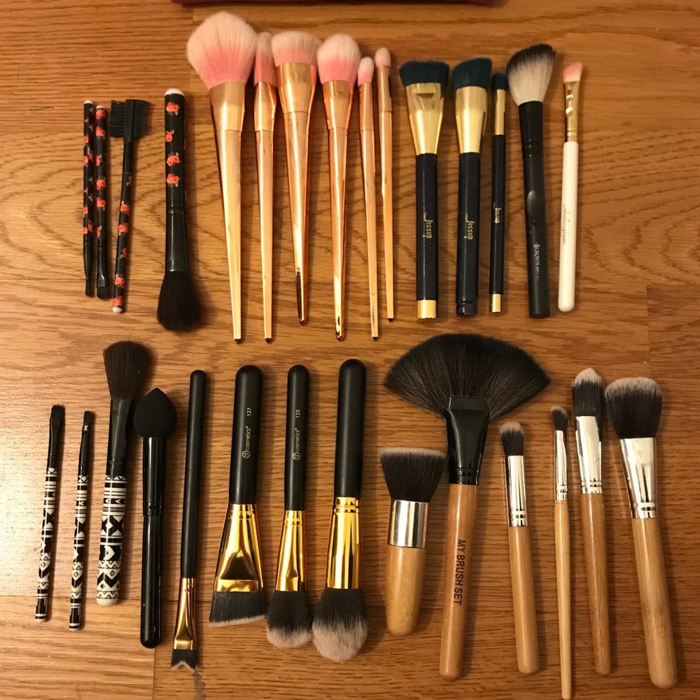 Huge Makeup Brush Bundle (29 brushes)