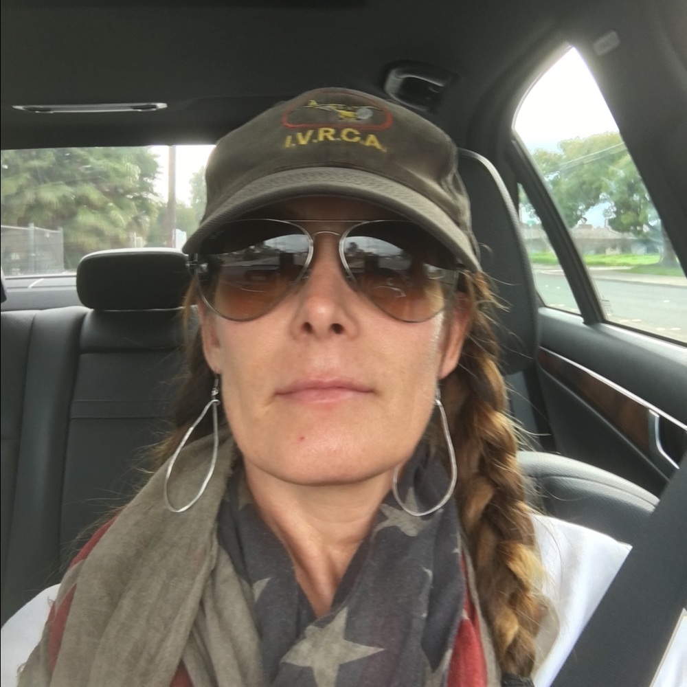 Meet your Posher, Candice