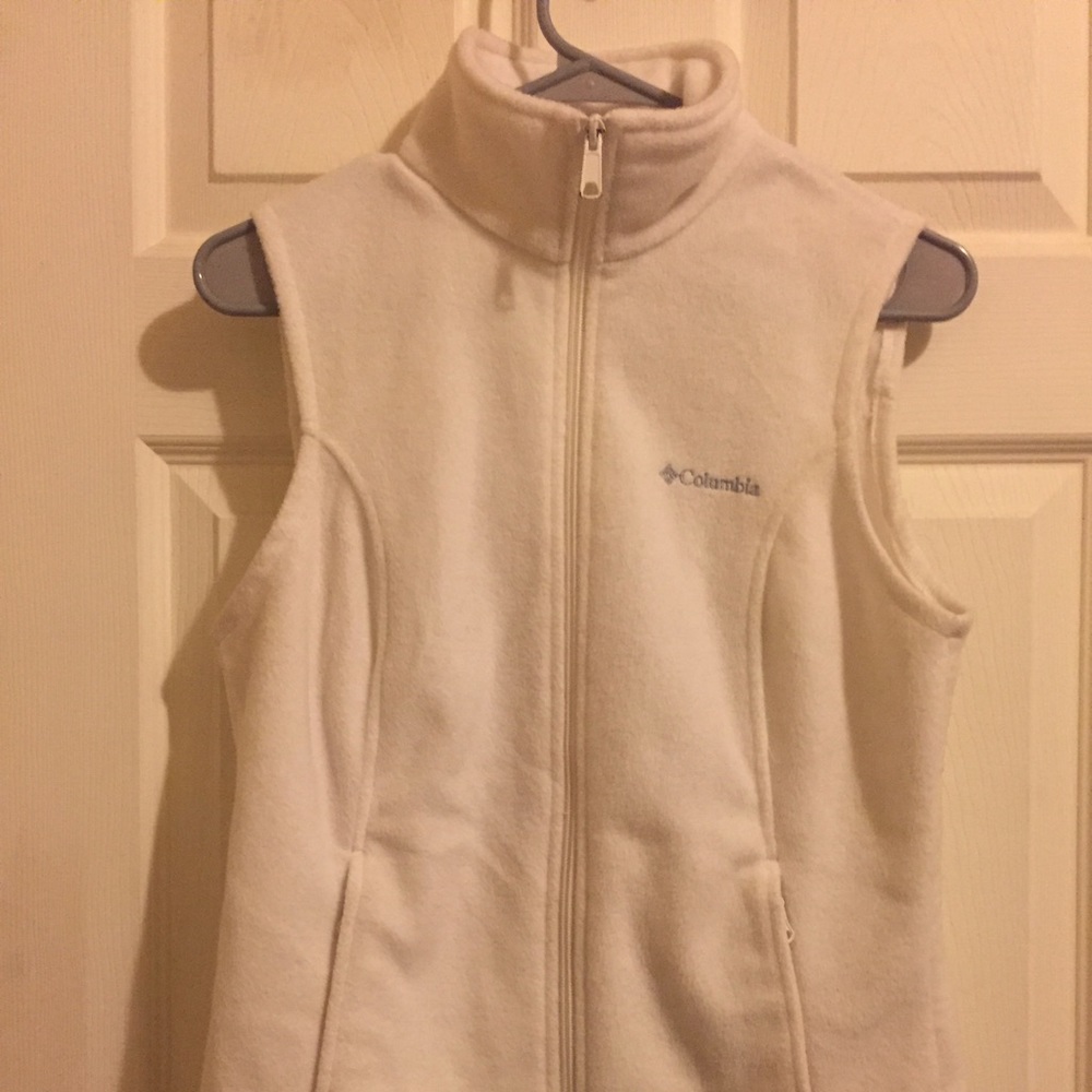 Columbia white vest
