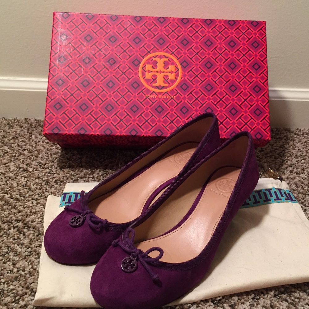 Tory Burch Chelsea Wedges, 7 in Sweet Plum✨