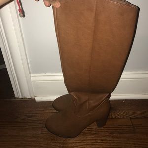 Brown heel boots