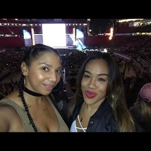 Meet your Posher, Charlotte