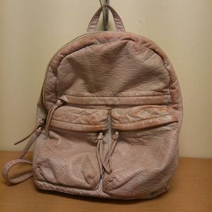 NWT！Urban Outfitters Baby Pink Leather Backpack