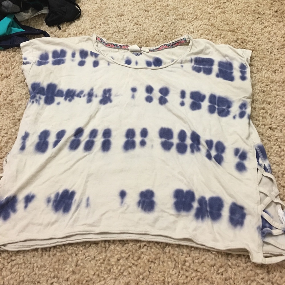 Roxy tie-die shirt