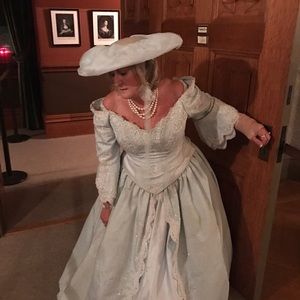 Meet your Posher, Donna