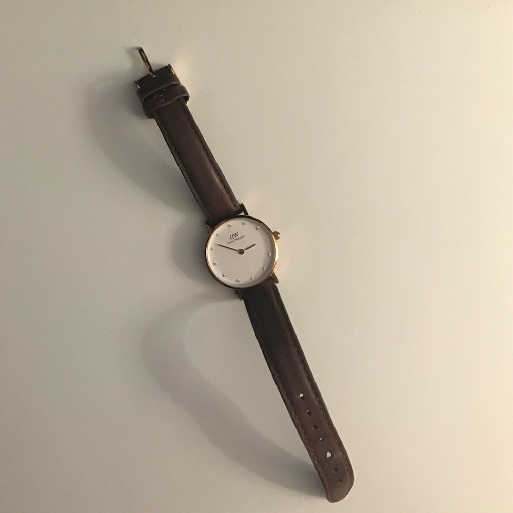 Daniel Wellington brown leather watch