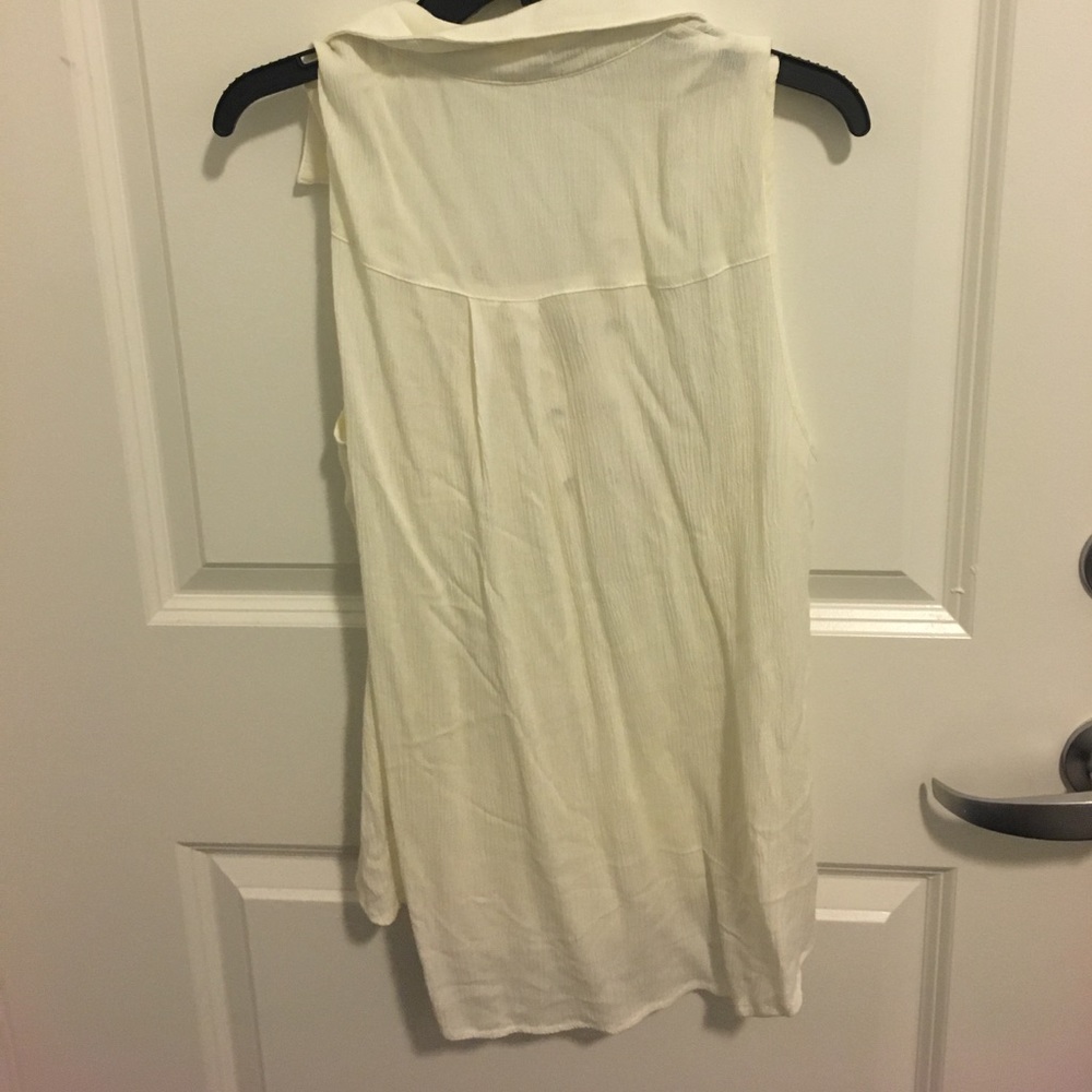 Ivory blouse - Picture 2 of 2
