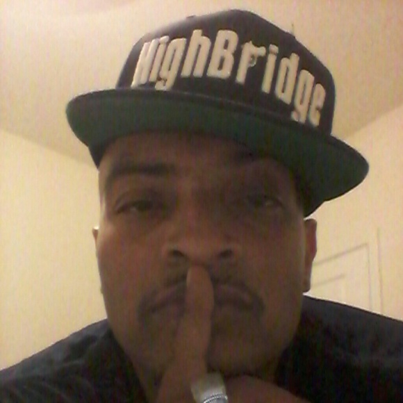 Meet your Posher, Gregory - Picture 2 of 2