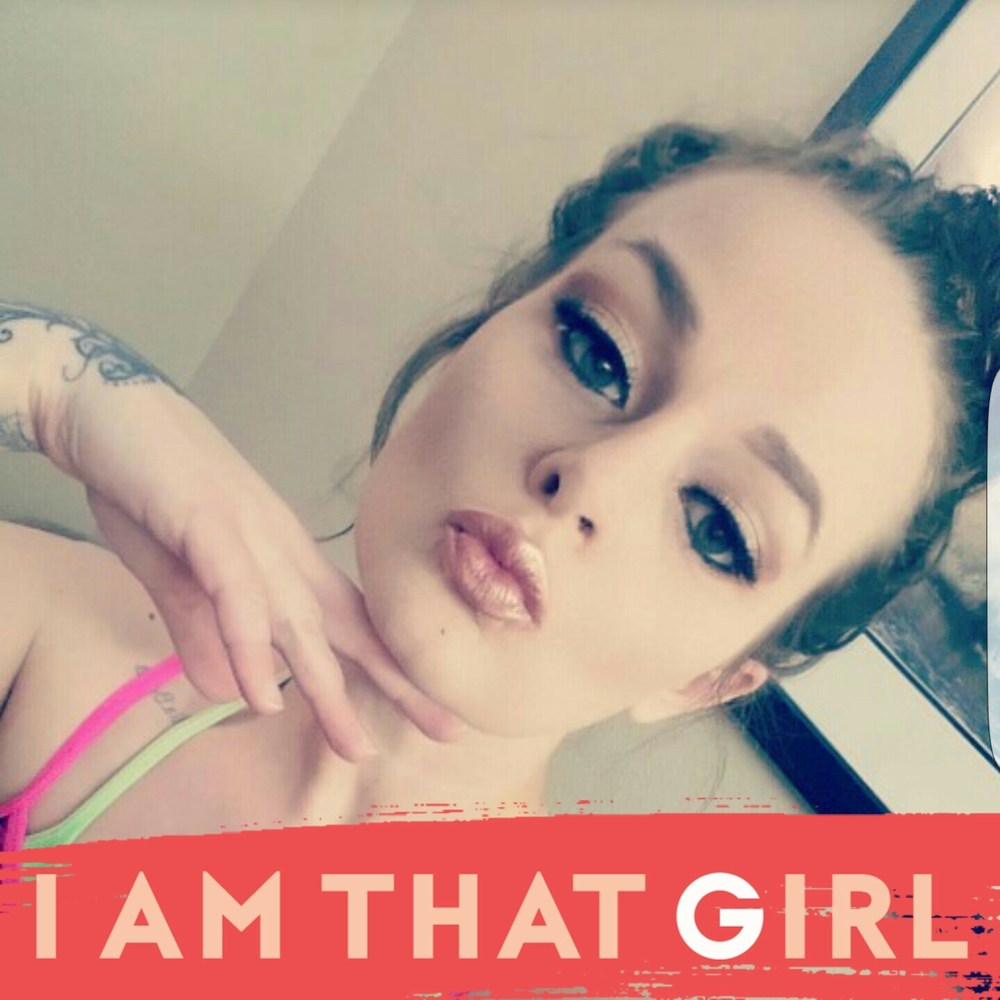 Meet your Posher, Cassandra