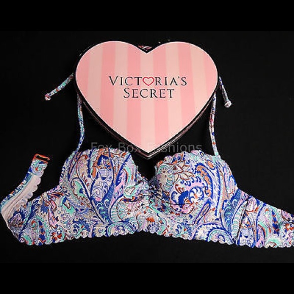 Victorias Secret scalloped swim top - Blue paisley