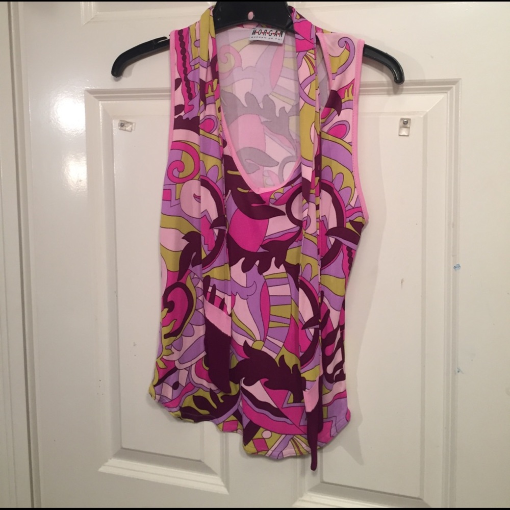 90's does 60's top w/ built in ascot/scarf/choker