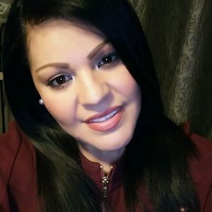 Meet your Posher, Sandrita