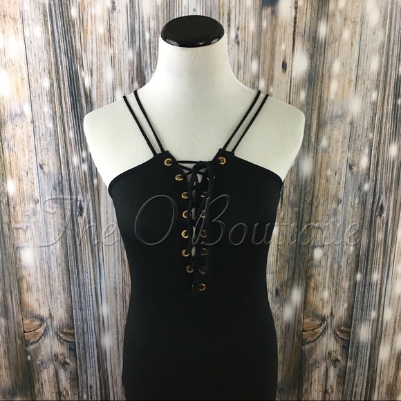 🎉CLEARANCE🎉 Black Lace-Up Side Slit Maxi Dress - Picture 3 of 4