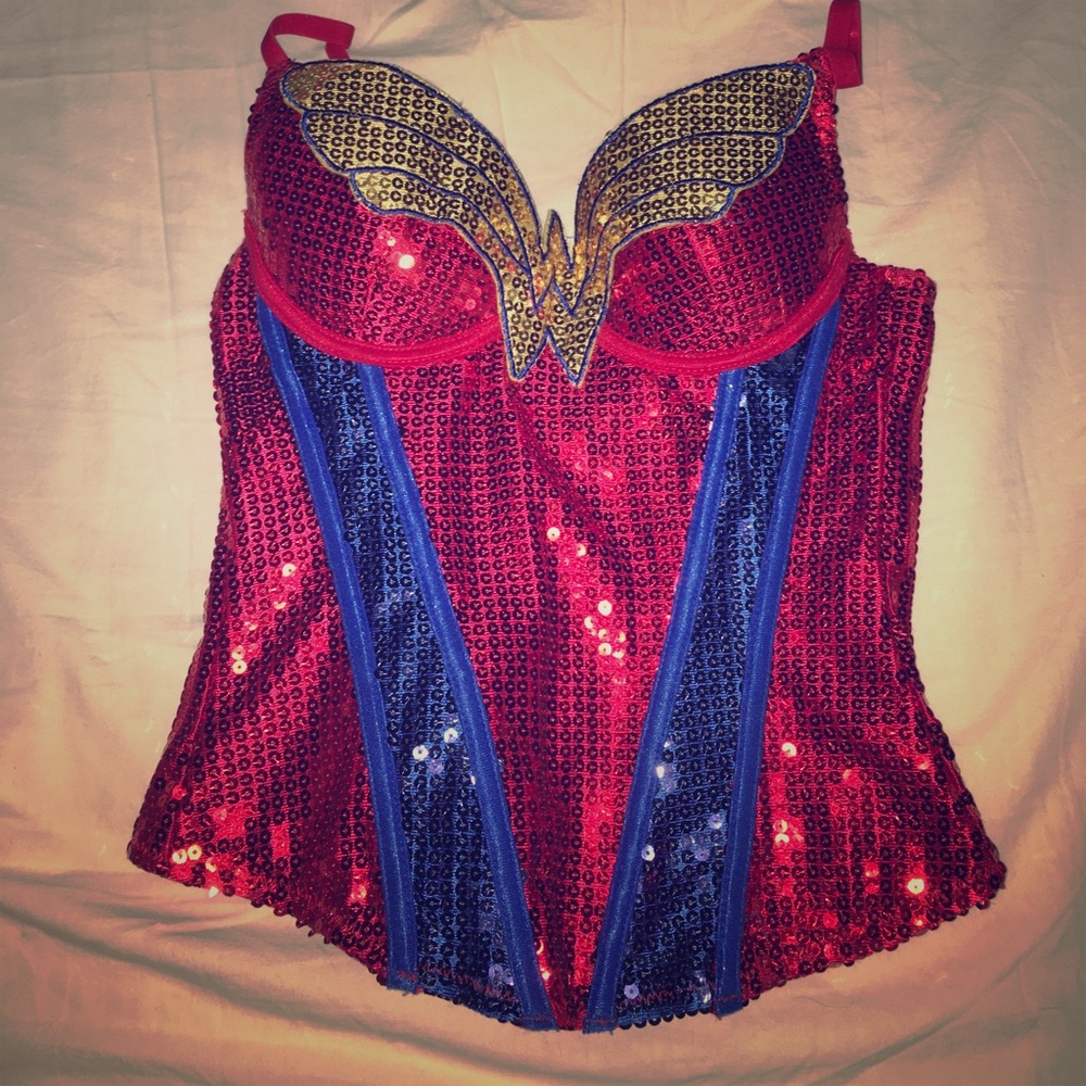 Wonder women sequin corset