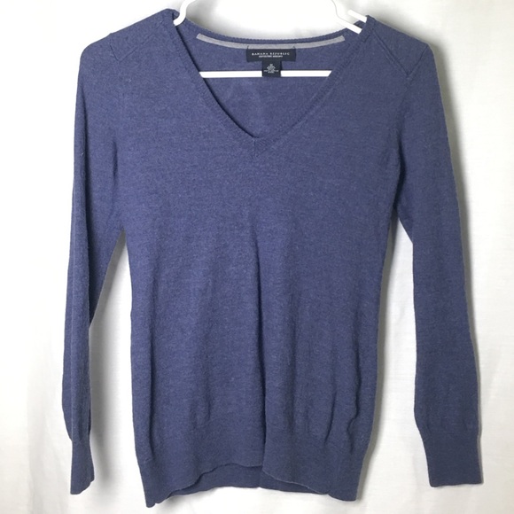 Banana Republic Sweaters - Woman's banana republic blue V neck sweater