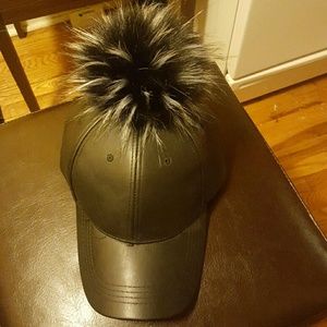 NWOT Puff ball hat