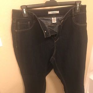 NWOT straight leg jeans